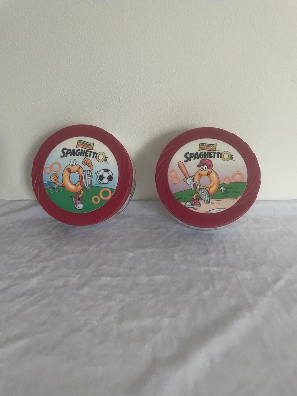 VTG kids spaghettios Franco American plastic serving containers with lids. Retro